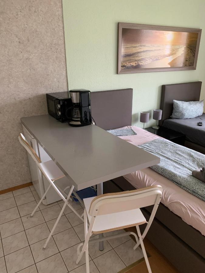 Ruhige Sonnige Wohnung Mit Rooftopterrasse Nahe Universitaet Gerbrunn ภายนอก รูปภาพ